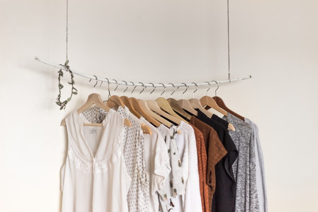 How to Build a Minimalist Wardrobe