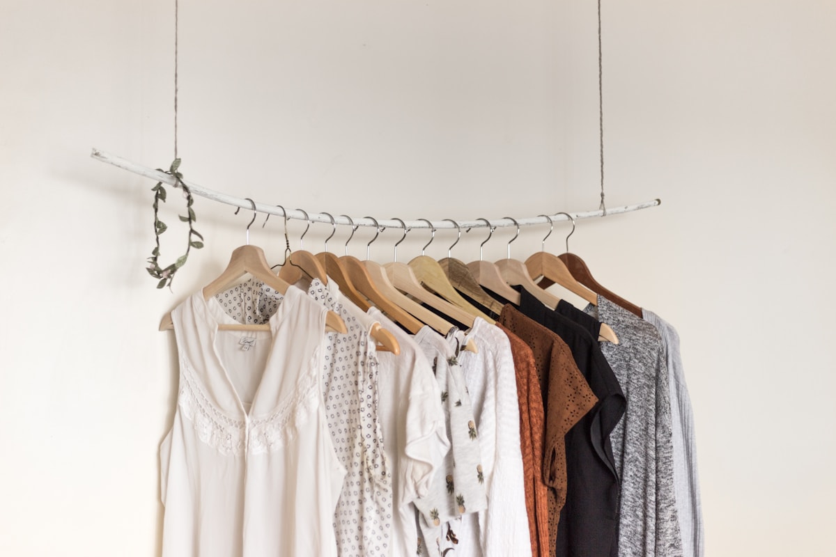 How to Build a Minimalist Wardrobe